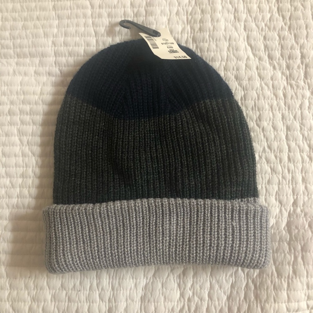 Neutral color block beanie